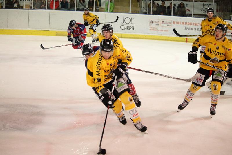 Angers  4 - 5 Rouen
