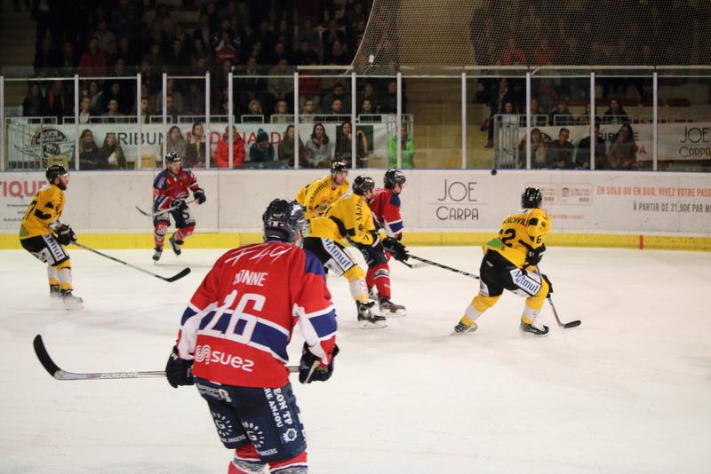 Angers  4 - 5 Rouen