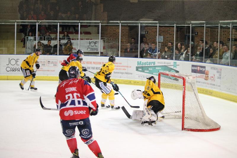 Angers  4 - 5 Rouen