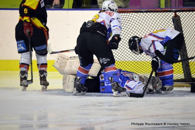 Photo hockey reportage Fem Elite : Besançon tête de liste