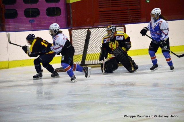 Photo hockey reportage Fem Elite : Besançon tête de liste