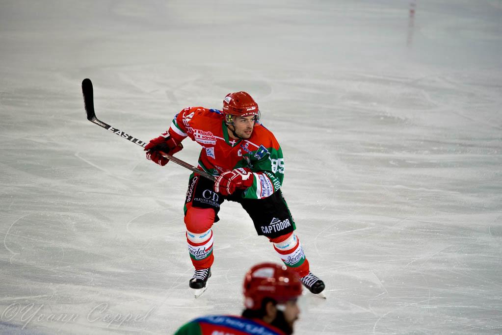 Mont-Blanc 4 - 5 Anglet