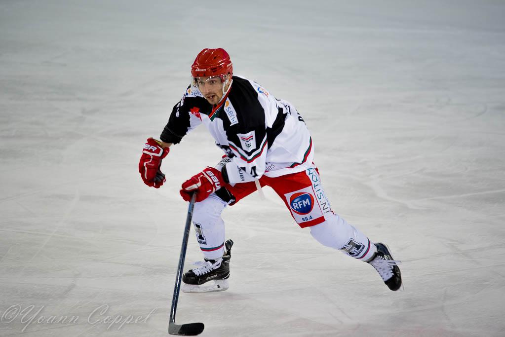 Mont-Blanc 4 - 5 Anglet