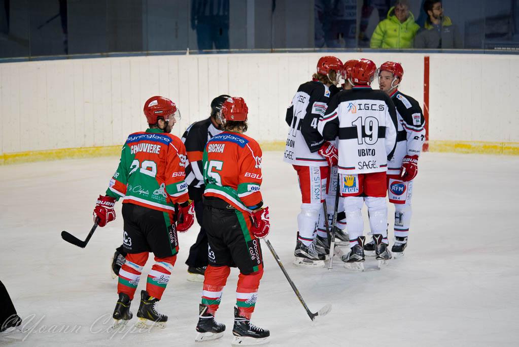 Mont-Blanc 4 - 5 Anglet