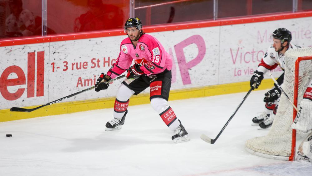 Amiens  3 - 0 Chamonix 