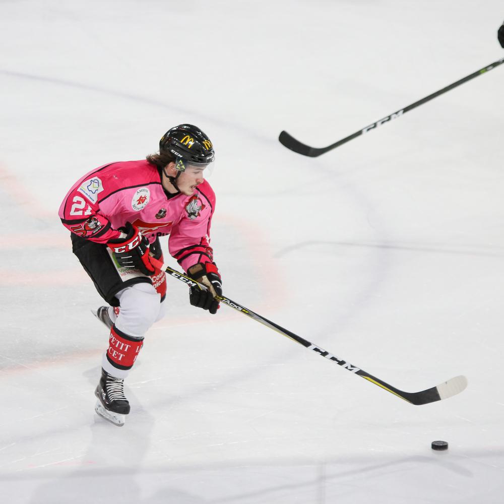 Amiens  3 - 0 Chamonix 