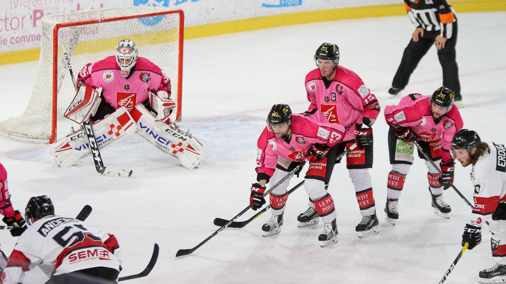 Amiens  3 - 0 Chamonix 