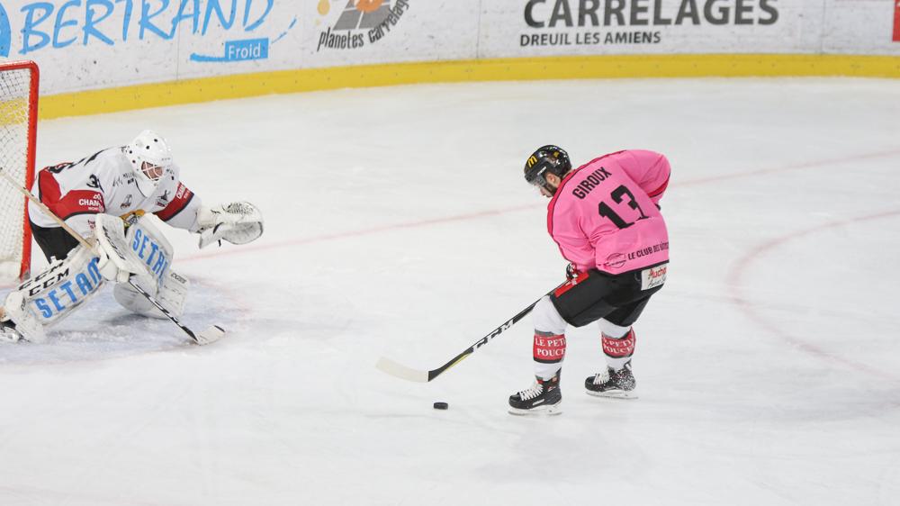Amiens  3 - 0 Chamonix 