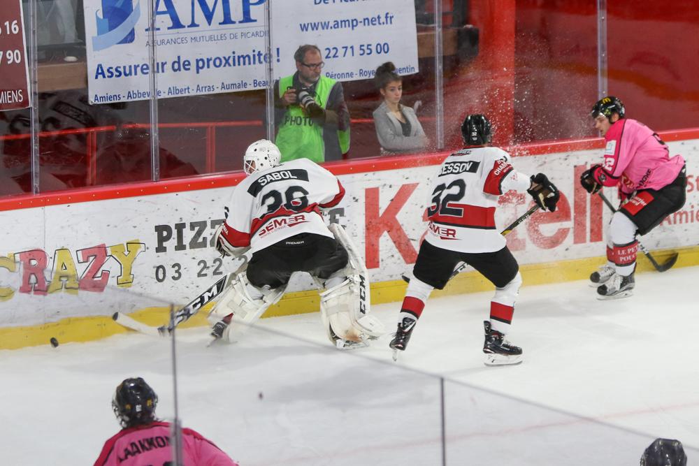 Amiens  3 - 0 Chamonix 