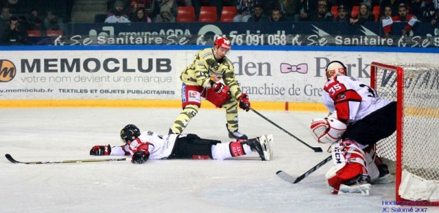 Photo hockey match Grenoble  - Amiens  le 04/11/2017