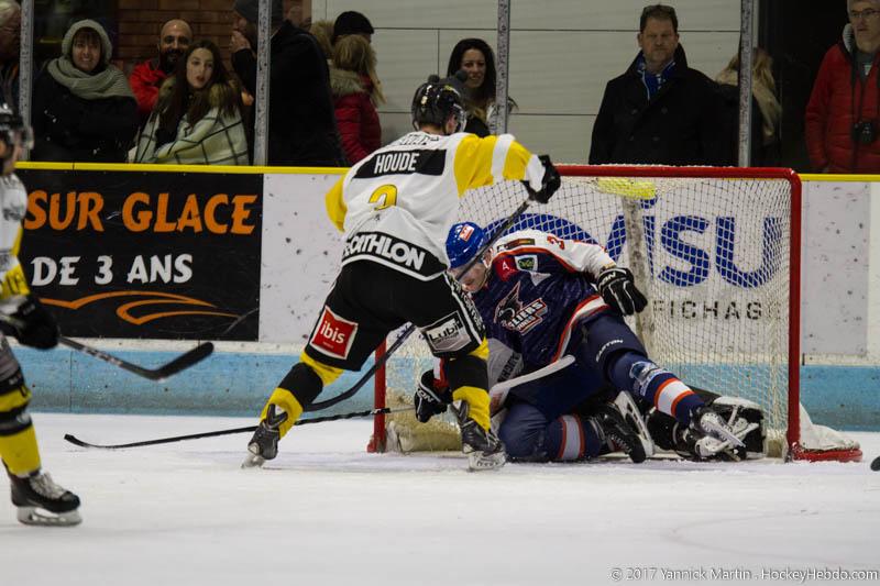 Clermont-Ferrand 8 - 4 Roanne