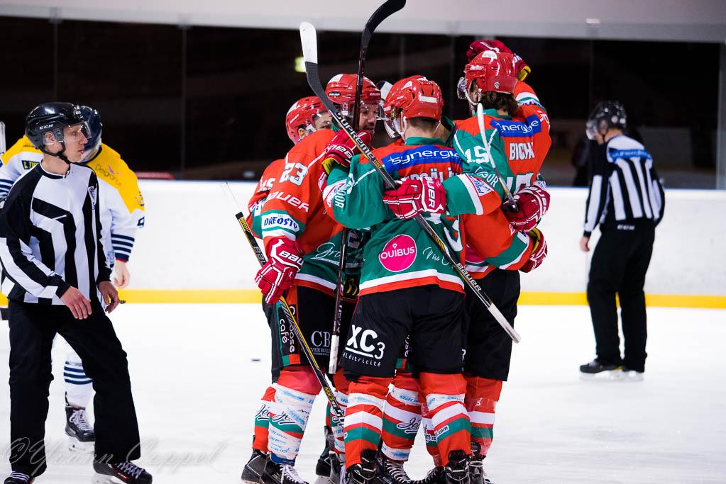 Mont-Blanc 6 - 0 Dunkerque