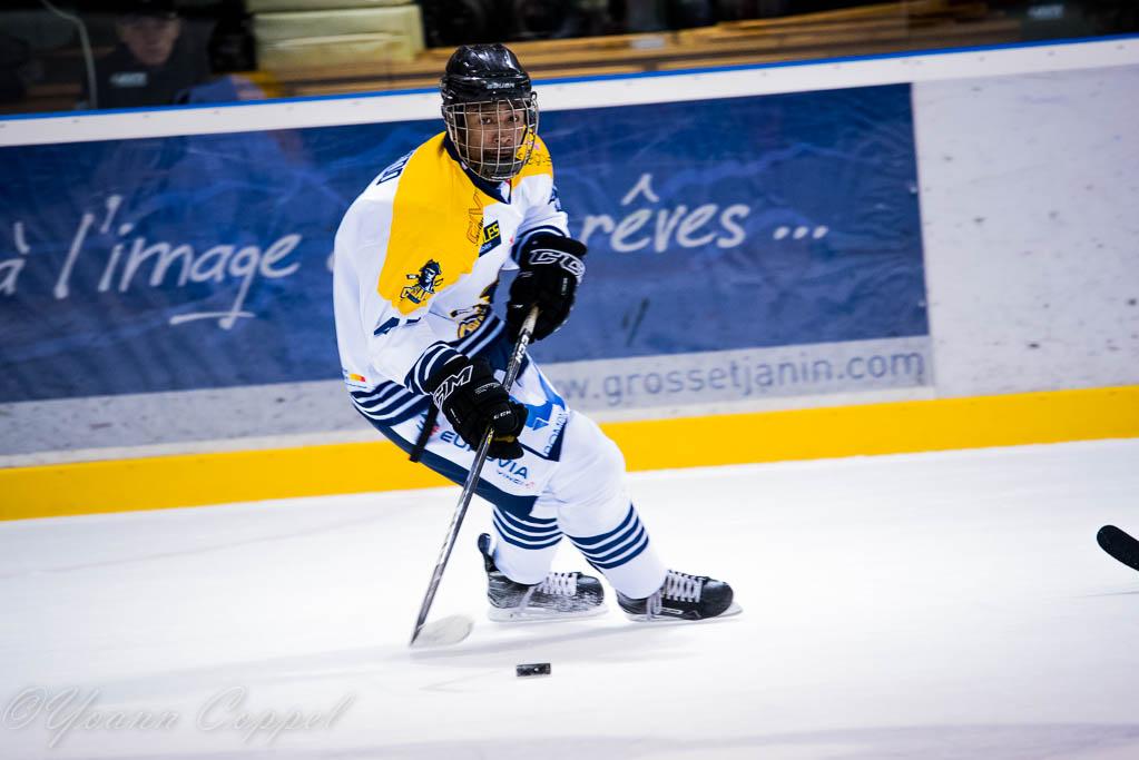 Mont-Blanc 6 - 0 Dunkerque