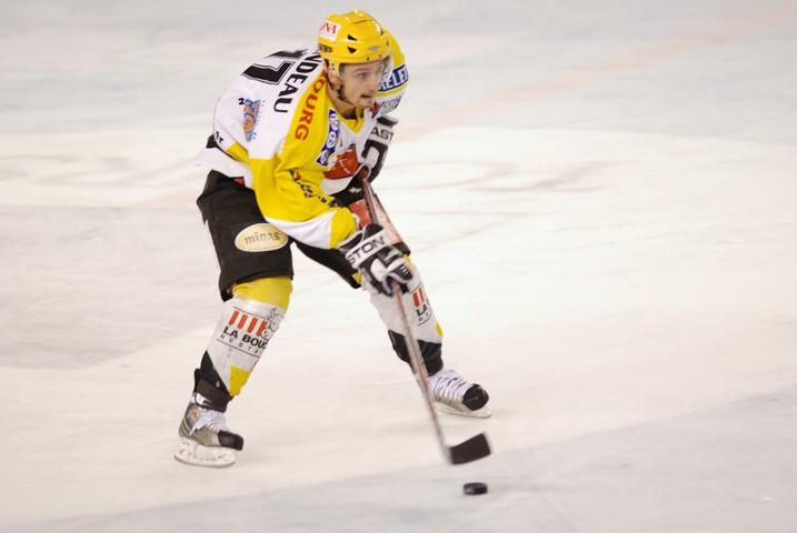 Tours  3 - 4 Strasbourg 