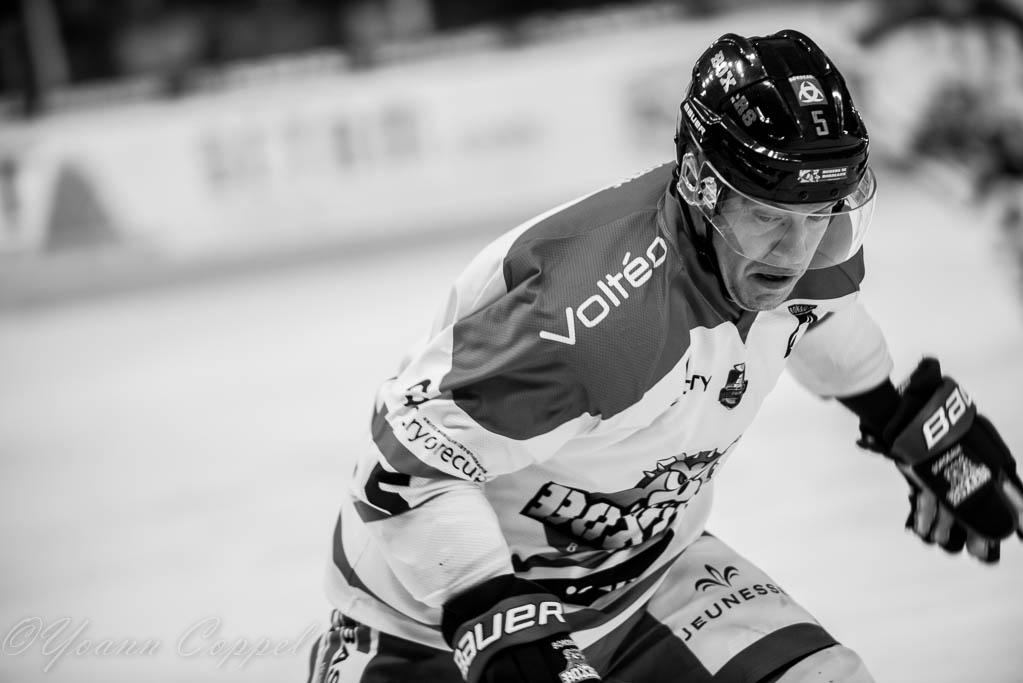 Chamonix  2 - 3 Bordeaux