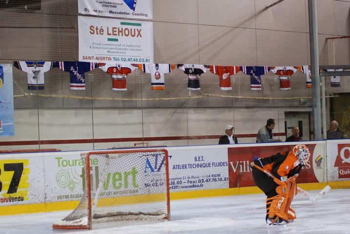 Tours  3 - 4 Strasbourg 