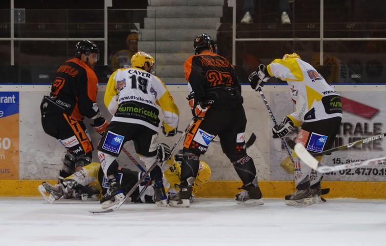 Tours  3 - 4 Strasbourg 