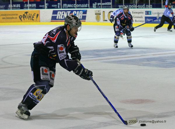 Grenoble  8 - 5 Angers 