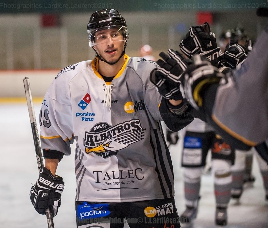 Annecy 4 - 5 Brest 