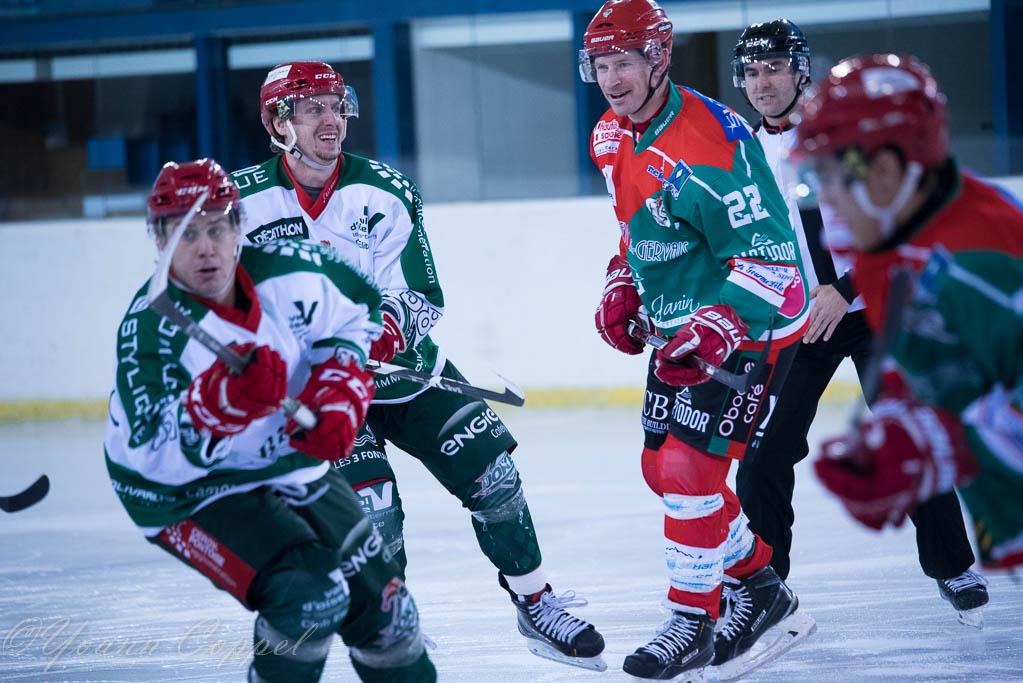 Mont-Blanc 4 - 2 Cergy-Pontoise