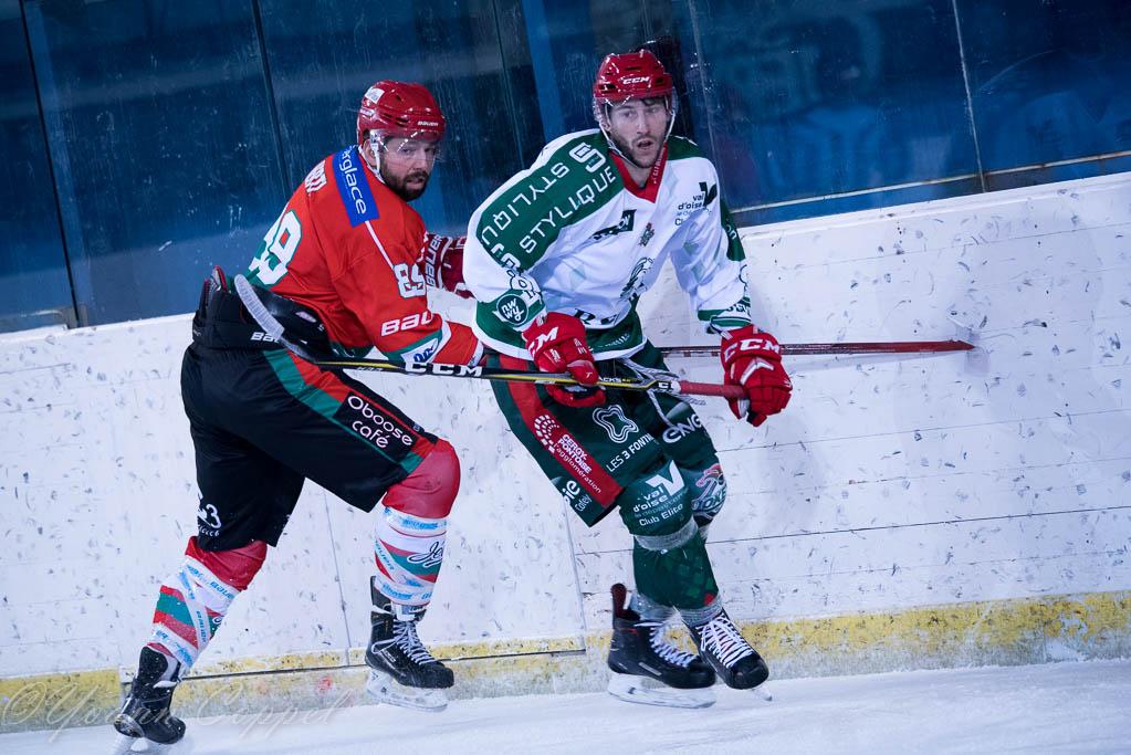 Mont-Blanc 4 - 2 Cergy-Pontoise
