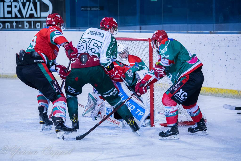 Mont-Blanc 4 - 2 Cergy-Pontoise