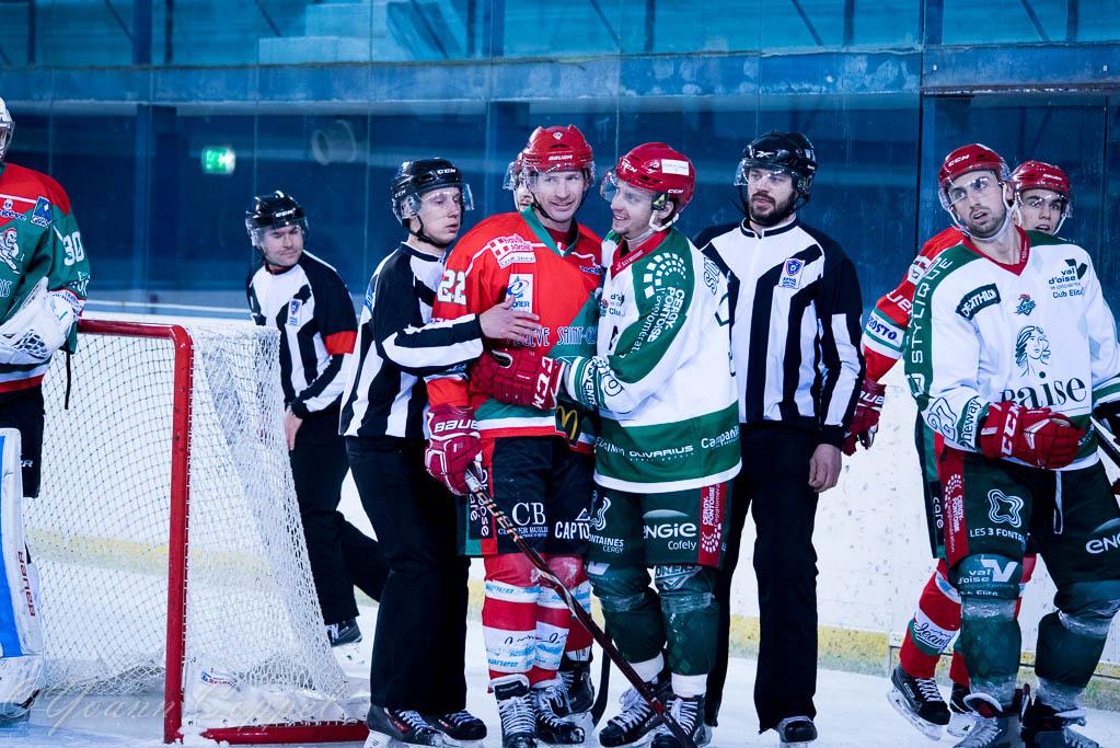 Mont-Blanc 4 - 2 Cergy-Pontoise