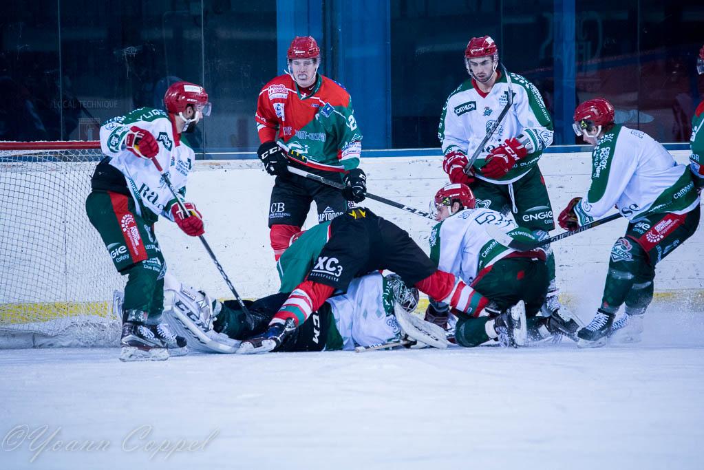 Mont-Blanc 4 - 2 Cergy-Pontoise