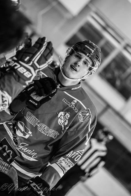 Mont-Blanc 4 - 2 Cergy-Pontoise