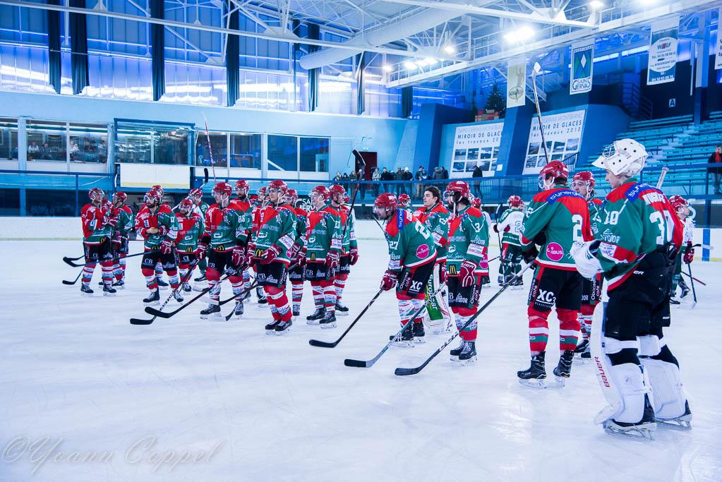 Mont-Blanc 4 - 2 Cergy-Pontoise