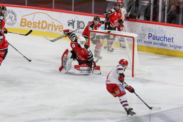 Photo hockey match Amiens  - Grenoble  le 08/12/2017