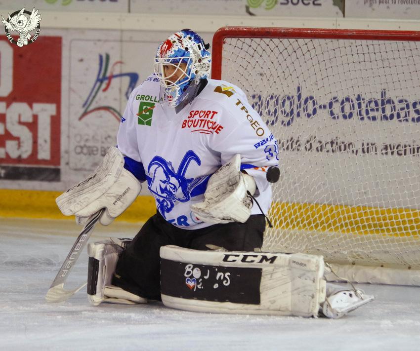 Anglet 4 - 2 Courchevel-Méribel-Pralognan