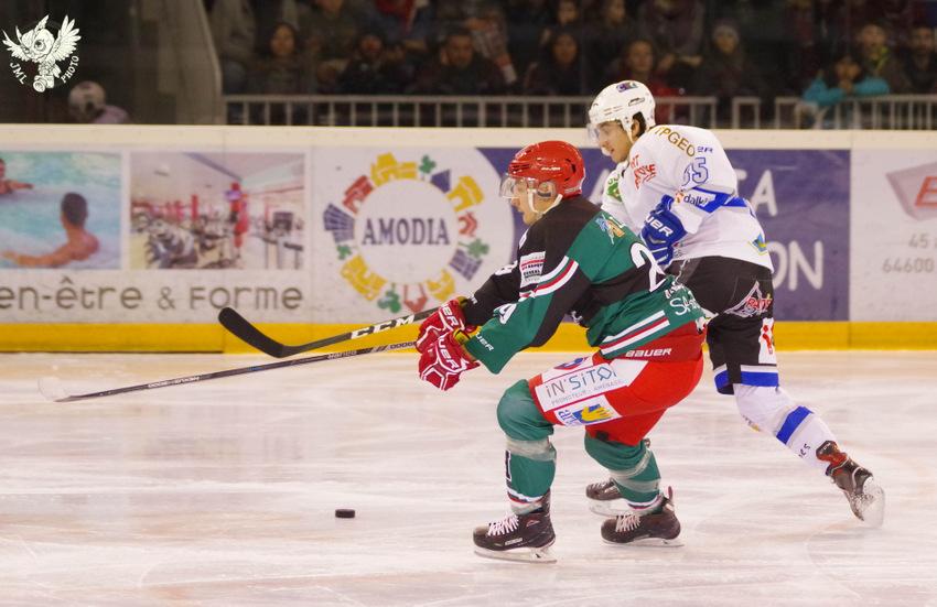 Anglet 4 - 2 Courchevel-Méribel-Pralognan