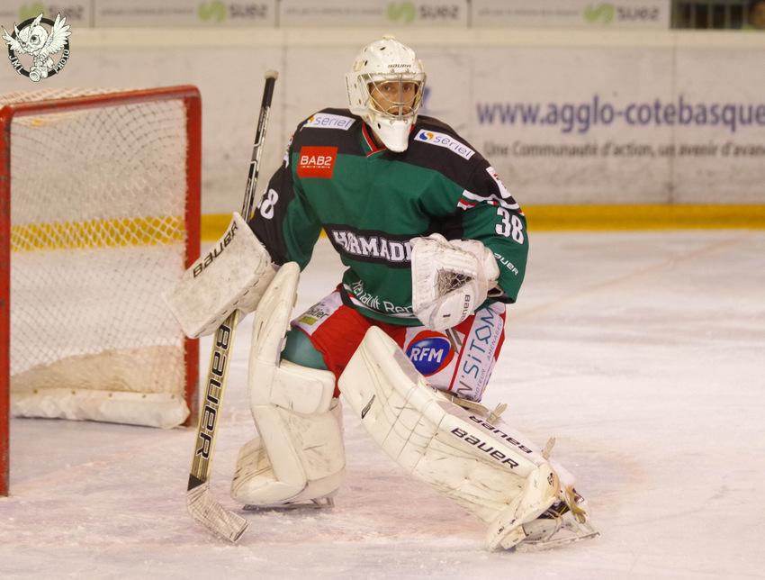 Anglet 4 - 2 Courchevel-Méribel-Pralognan
