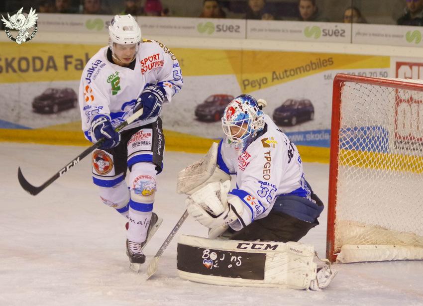 Anglet 4 - 2 Courchevel-Méribel-Pralognan