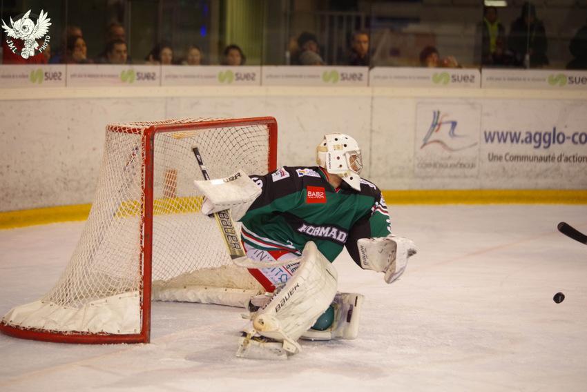 Anglet 4 - 2 Courchevel-Méribel-Pralognan
