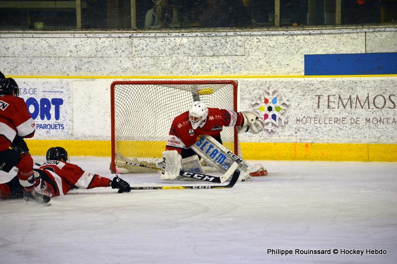 Chamonix  2 - 7 Grenoble 