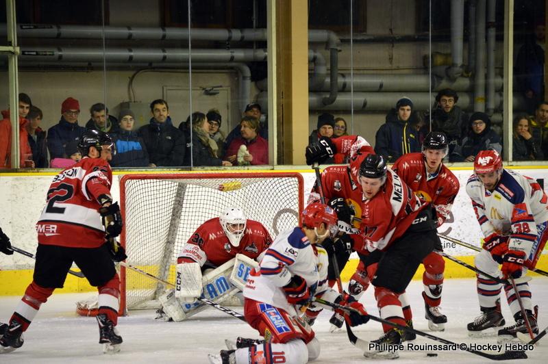 Chamonix  2 - 7 Grenoble 