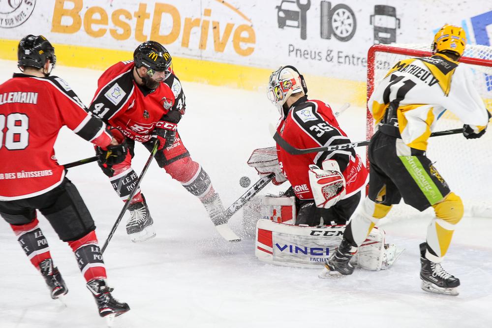 Amiens  7 - 1 Strasbourg 