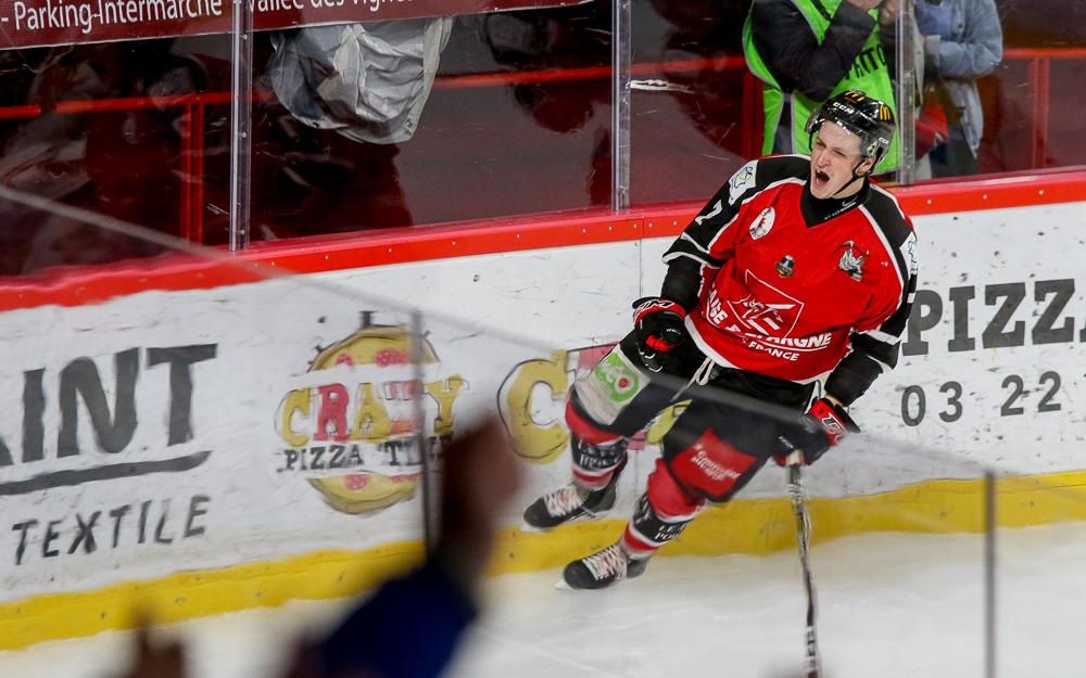 Amiens  7 - 1 Strasbourg 