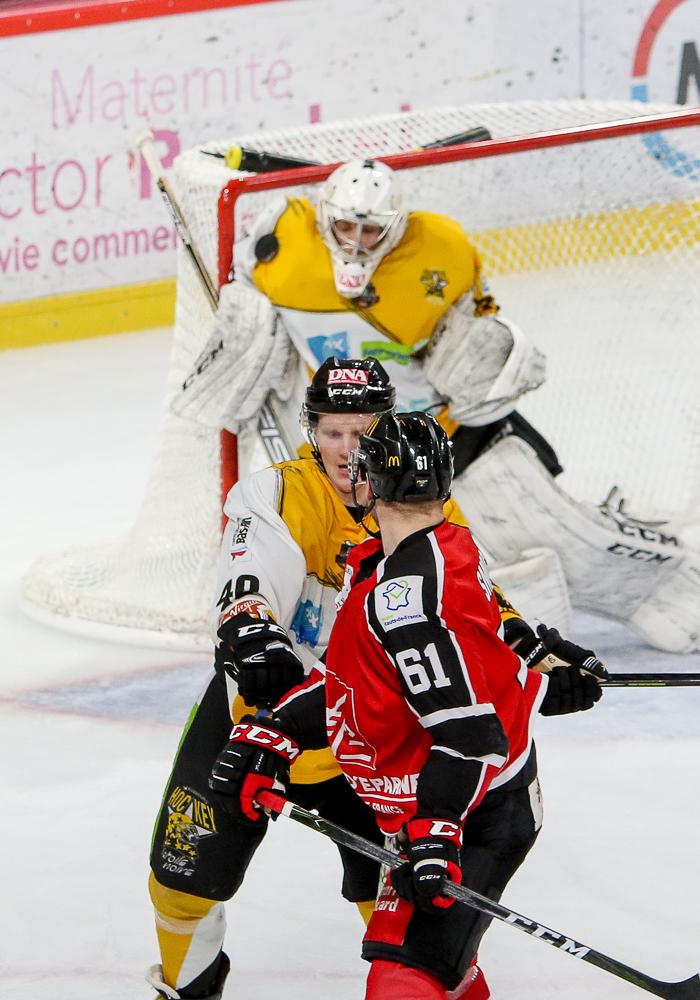 Amiens  7 - 1 Strasbourg 