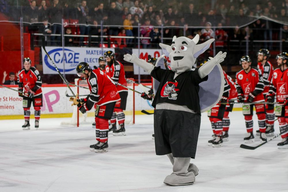 Amiens  7 - 1 Strasbourg 