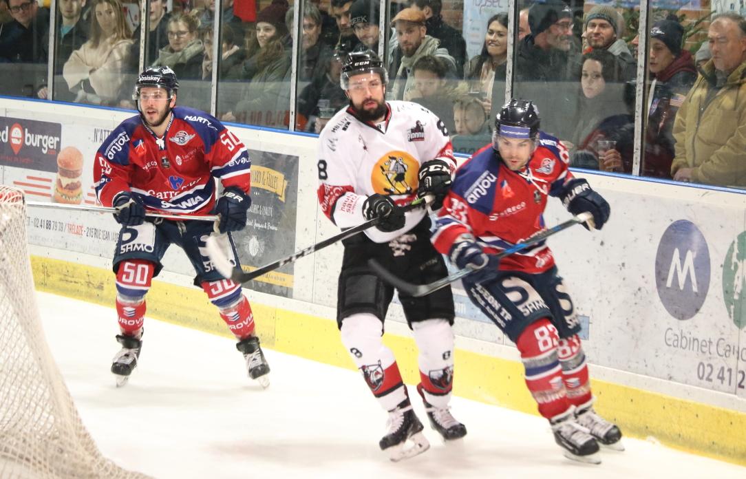Angers  4 - 1 Chamonix 