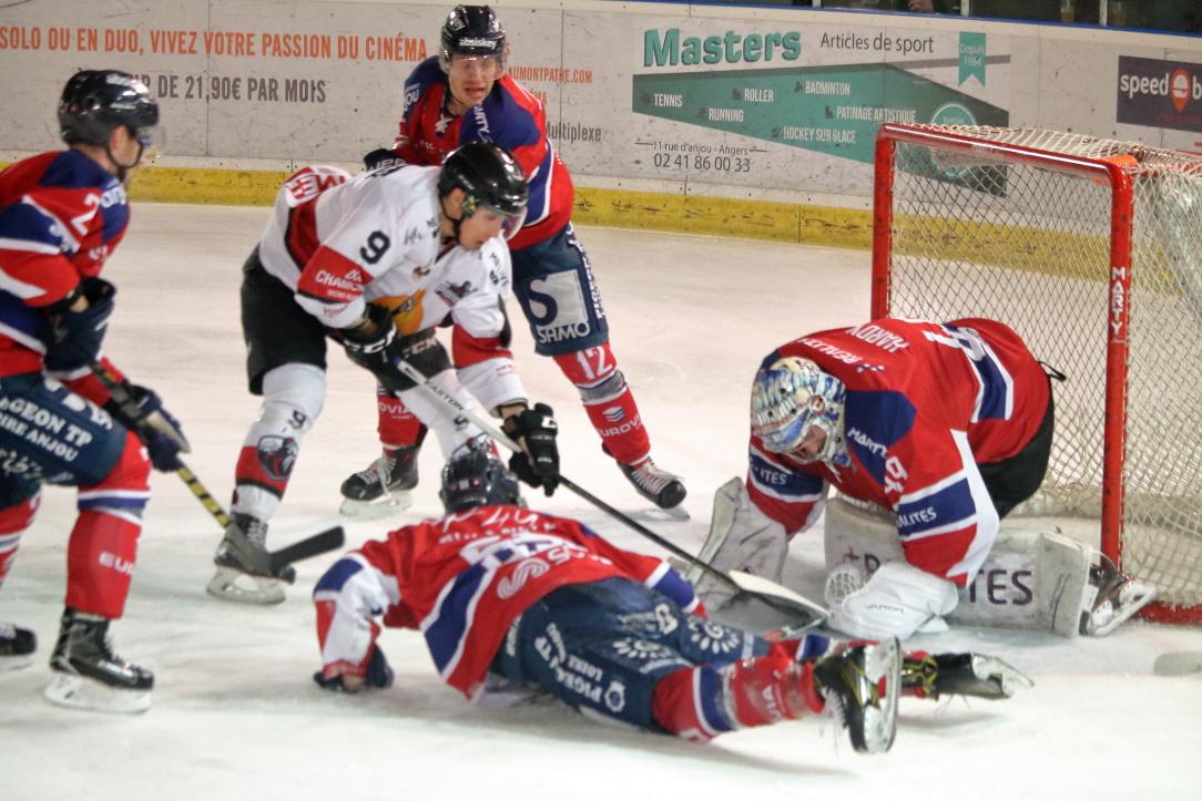 Angers  4 - 1 Chamonix 