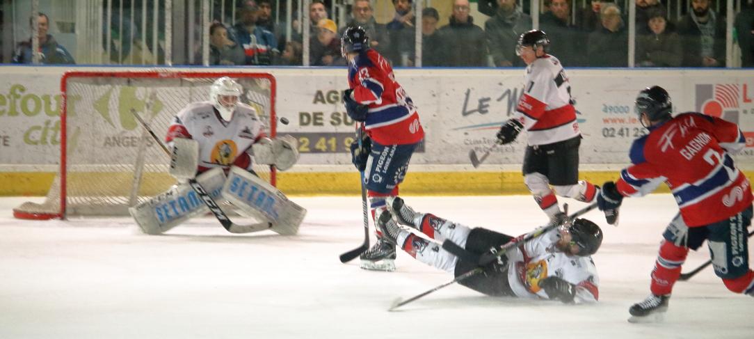 Angers  4 - 1 Chamonix 