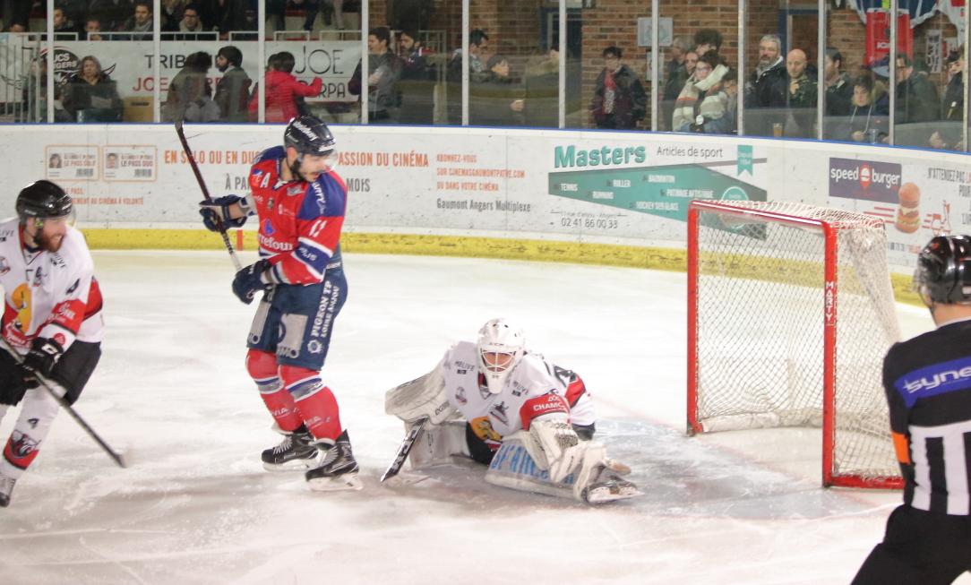 Angers  4 - 1 Chamonix 