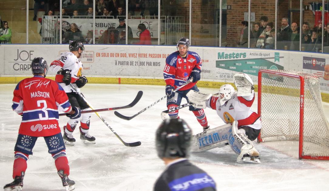 Angers  4 - 1 Chamonix 