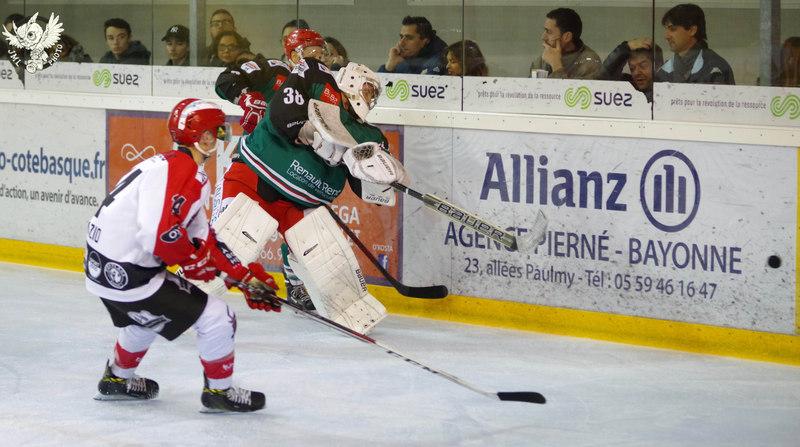 Anglet 4 - 3 Annecy