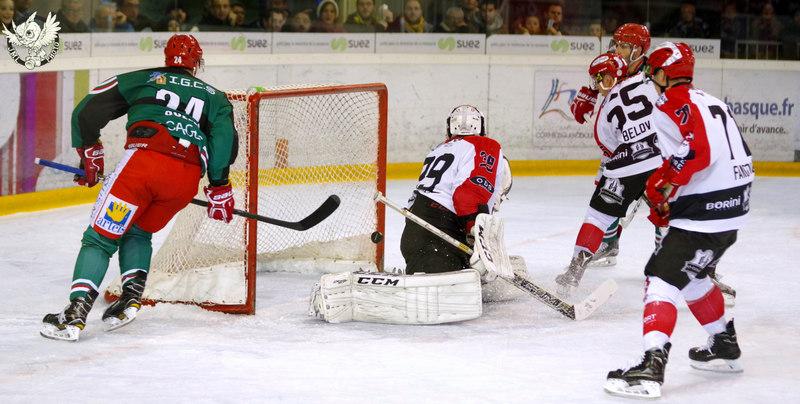 Anglet 4 - 3 Annecy