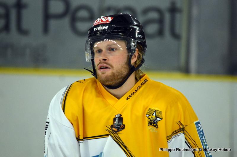 Chamonix  3 - 2 Strasbourg 